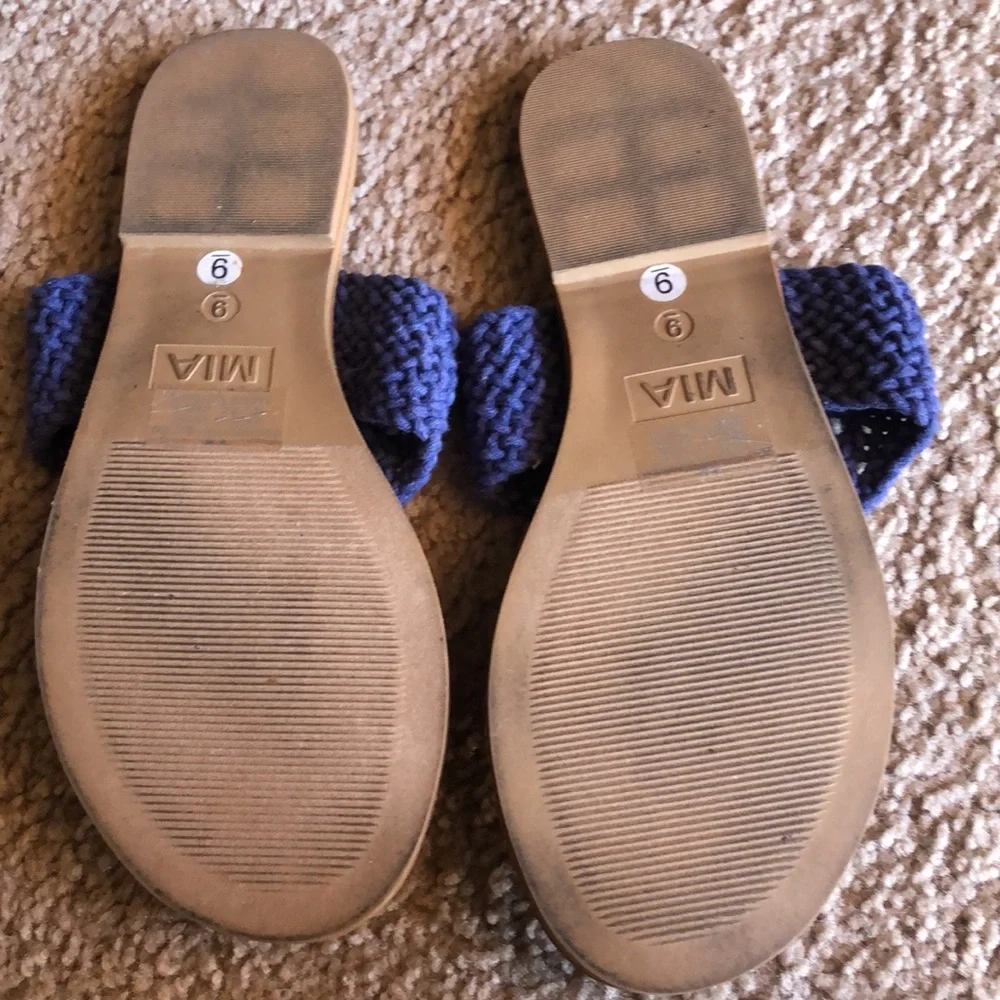 MIA Sandals - Picture 3 of 3